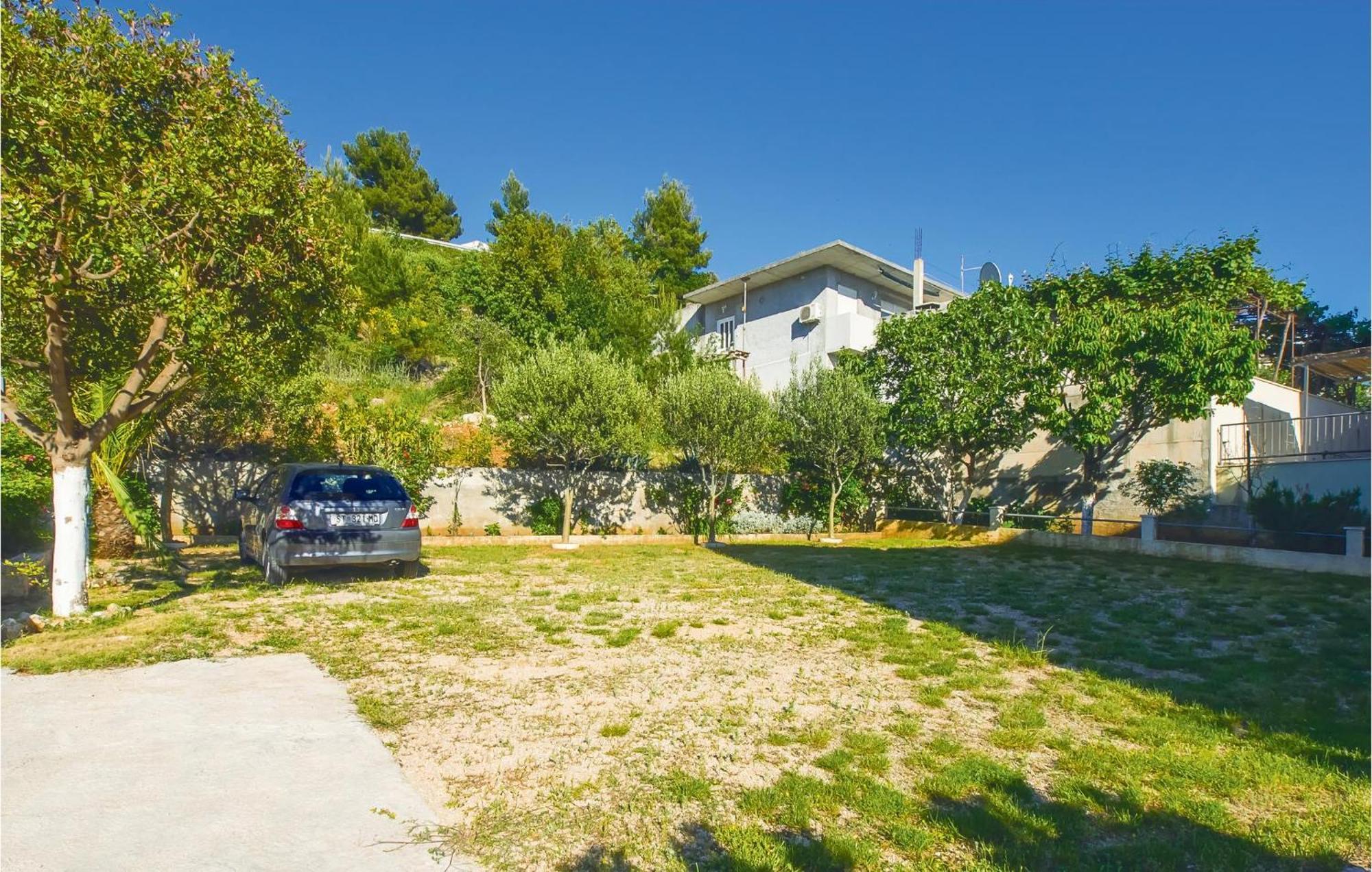 Beautiful Apartment In Omis With Wifi Eksteriør bilde