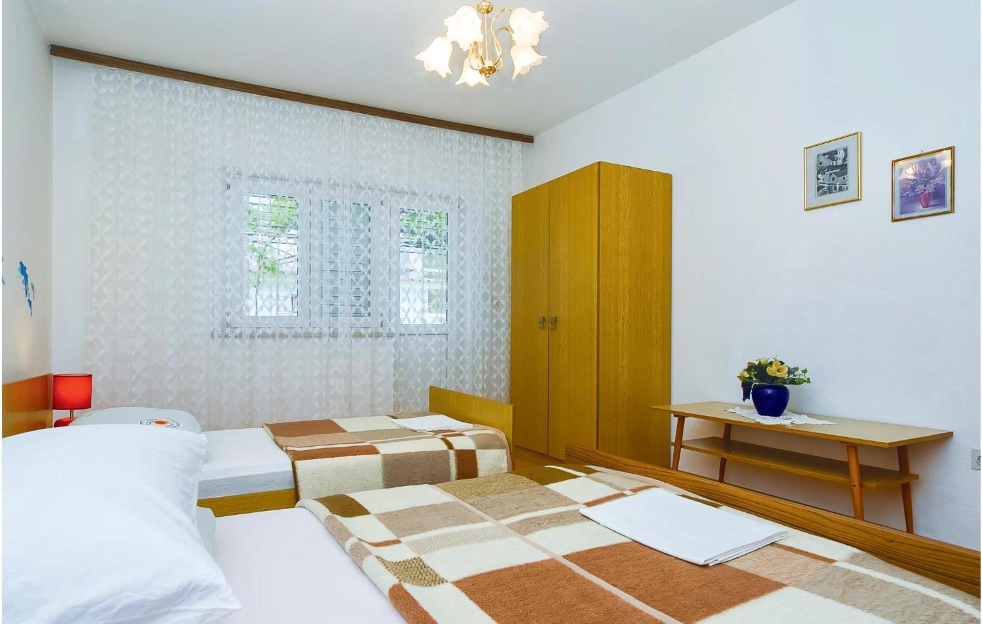 Beautiful Apartment In Omis With Wifi Eksteriør bilde